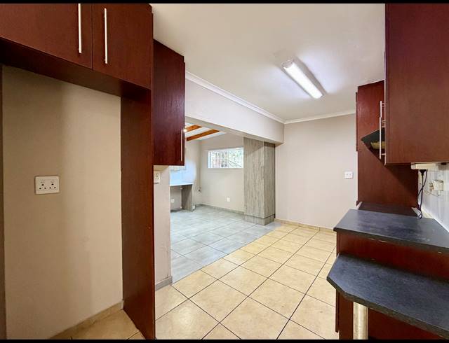 3 BEDROOM CLUSTER RENTED IN GLENVISTA